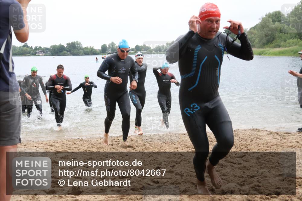 21.06.2025 - 27. Vierlanden-Triathlon Lena Gebhardt http://msf.ph/oto/8042667 15.06.2025 13:22:01 Schwimmen 1231, 1236, 1244, 1251, 1255, 1258, 1263, 1270, 1271, 1276, 1291, 1294, 1313 meine-sportfotos.de