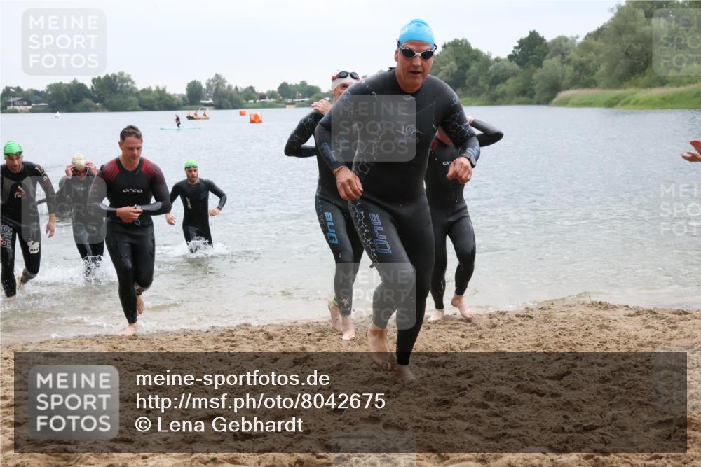 21.06.2025 - 27. Vierlanden-Triathlon Lena Gebhardt http://msf.ph/oto/8042675 15.06.2025 13:22:02 Schwimmen 1231, 1236, 1251, 1255, 1258, 1263, 1270, 1271, 1276, 1291, 1294, 1313 meine-sportfotos.de