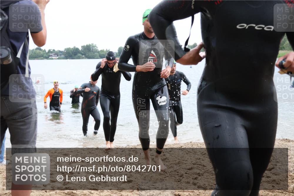 21.06.2025 - 27. Vierlanden-Triathlon Lena Gebhardt http://msf.ph/oto/8042701 15.06.2025 13:22:05 Schwimmen 1231, 1236, 1239, 1251, 1258, 1263, 1270, 1271, 1274, 1275, 1276, 1291, 1294, 1313 meine-sportfotos.de