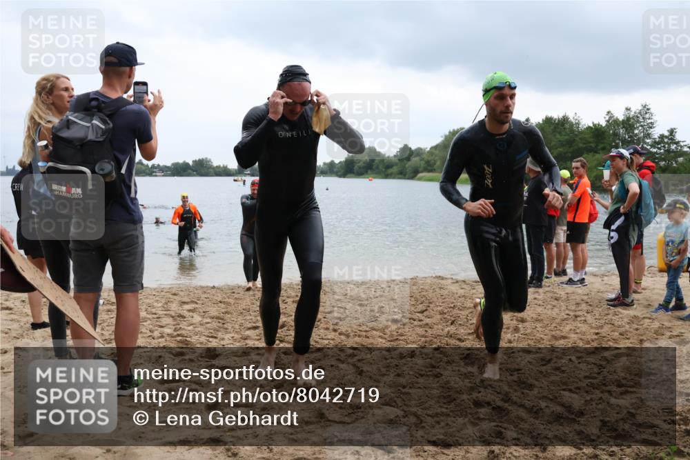 21.06.2025 - 27. Vierlanden-Triathlon Lena Gebhardt http://msf.ph/oto/8042719 15.06.2025 13:22:08 Schwimmen 1231, 1236, 1239, 1251, 1258, 1263, 1271, 1274, 1275, 1276, 1294 meine-sportfotos.de