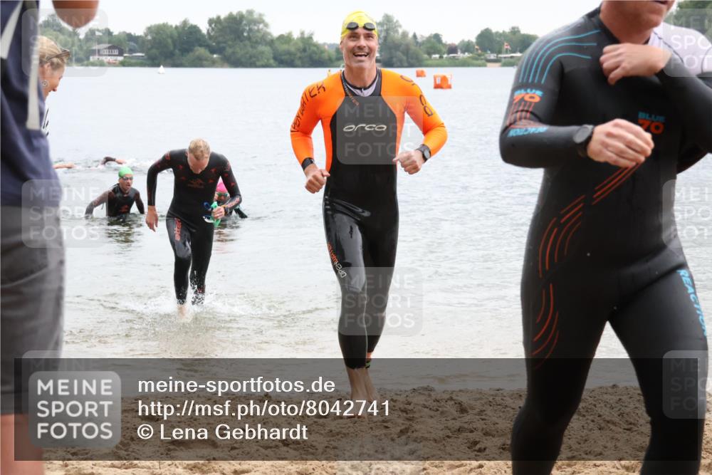 21.06.2025 - 27. Vierlanden-Triathlon Lena Gebhardt http://msf.ph/oto/8042741 15.06.2025 13:22:11 Schwimmen 1231, 1236, 1239, 1251, 1258, 1263, 1271, 1274, 1275, 1276, 1294 meine-sportfotos.de