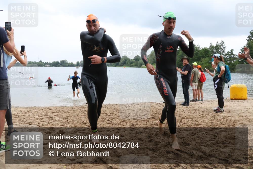 21.06.2025 - 27. Vierlanden-Triathlon Lena Gebhardt http://msf.ph/oto/8042784 15.06.2025 13:22:26 Schwimmen 1232, 1246, 1259, 1289, 1302, 1316 meine-sportfotos.de