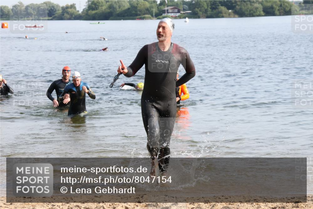 15.06.2025 - 27. Vierlanden-Triathlon Lena Gebhardt http://msf.ph/oto/8047154 15.06.2025 08:45:41 Schwimmen 104, 116, 125, 145, 150 meine-sportfotos.de
