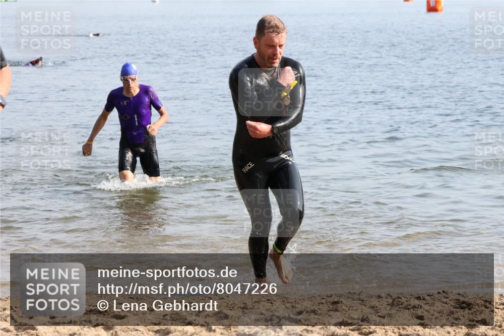 15.06.2025 - 27. Vierlanden-Triathlon Lena Gebhardt http://msf.ph/oto/8047226 15.06.2025 08:45:59 Schwimmen 13, 106, 134, 142, 150, 152, 194 meine-sportfotos.de