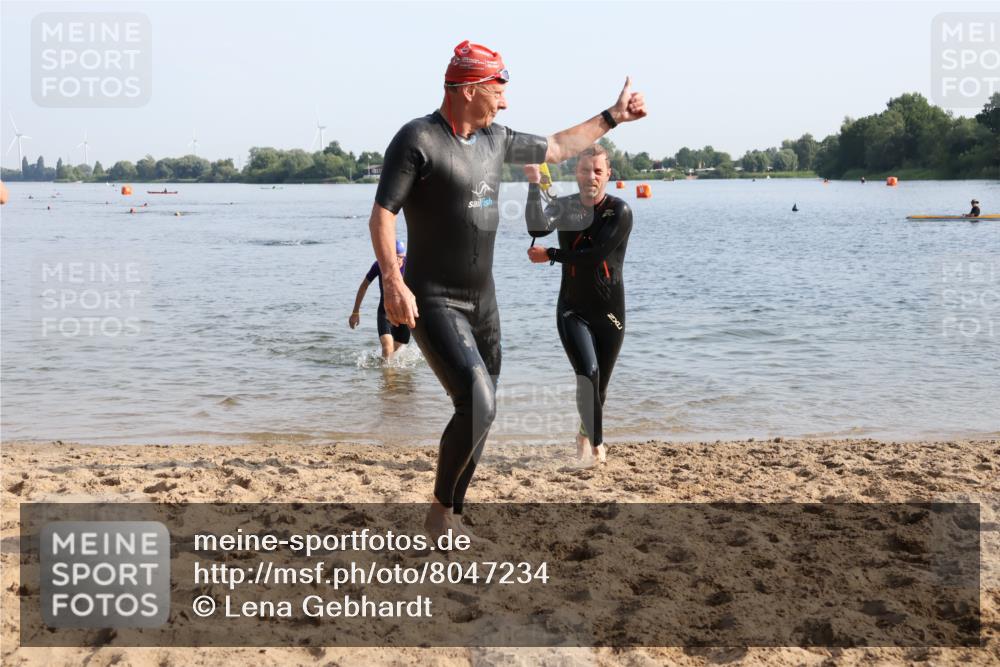 15.06.2025 - 27. Vierlanden-Triathlon Lena Gebhardt http://msf.ph/oto/8047234 15.06.2025 08:46:00 Schwimmen 13, 106, 134, 142, 150, 152, 194 meine-sportfotos.de
