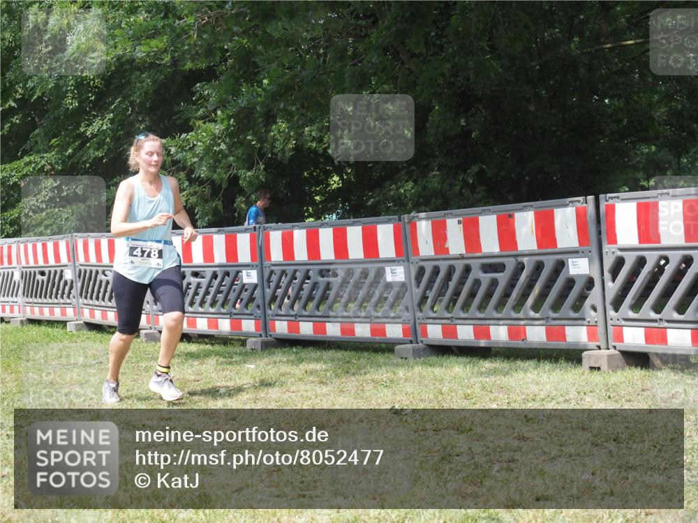 21.06.2025 - 27. Vierlanden-Triathlon KatJ http://msf.ph/oto/8052477 15.06.2025 11:57:40 Ziel 478, 563 meine-sportfotos.de