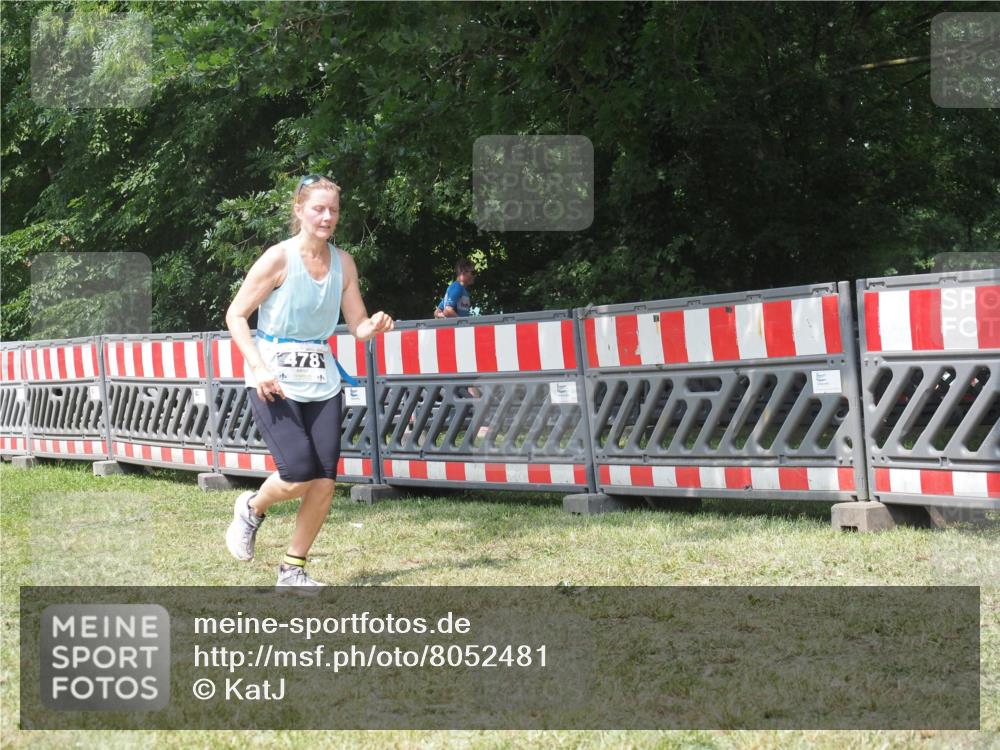 21.06.2025 - 27. Vierlanden-Triathlon KatJ http://msf.ph/oto/8052481 15.06.2025 11:57:40 Ziel 478, 563 meine-sportfotos.de