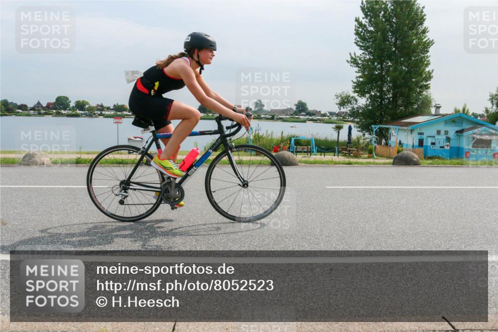15.06.2025 - 27. Vierlanden-Triathlon H.Heesch http://msf.ph/oto/8052523 15.06.2025 10:59:45 Radfahren 371, 459, 483, 630 meine-sportfotos.de