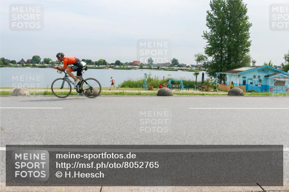 15.06.2025 - 27. Vierlanden-Triathlon H.Heesch http://msf.ph/oto/8052765 15.06.2025 11:01:03 Radfahren 203, 695 meine-sportfotos.de