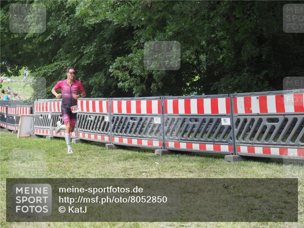 21.06.2025 - 27. Vierlanden-Triathlon KatJ http://msf.ph/oto/8052850 15.06.2025 12:11:50 Ziel 158 meine-sportfotos.de