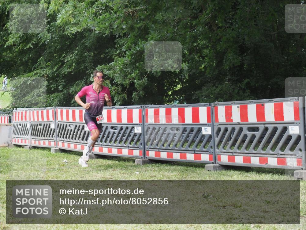 21.06.2025 - 27. Vierlanden-Triathlon KatJ http://msf.ph/oto/8052856 15.06.2025 12:11:51 Ziel 158 meine-sportfotos.de