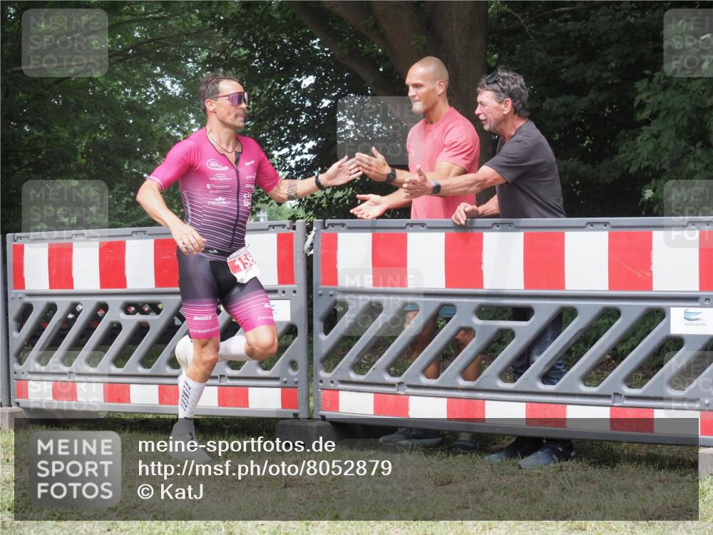 21.06.2025 - 27. Vierlanden-Triathlon KatJ http://msf.ph/oto/8052879 15.06.2025 12:11:53 Ziel 158 meine-sportfotos.de