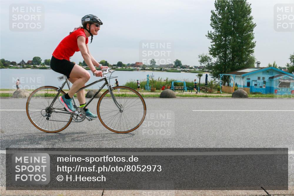 15.06.2025 - 27. Vierlanden-Triathlon H.Heesch http://msf.ph/oto/8052973 15.06.2025 11:02:51 Radfahren 493, 510, 519, 532, 594, 628, 634, 639, 725 meine-sportfotos.de