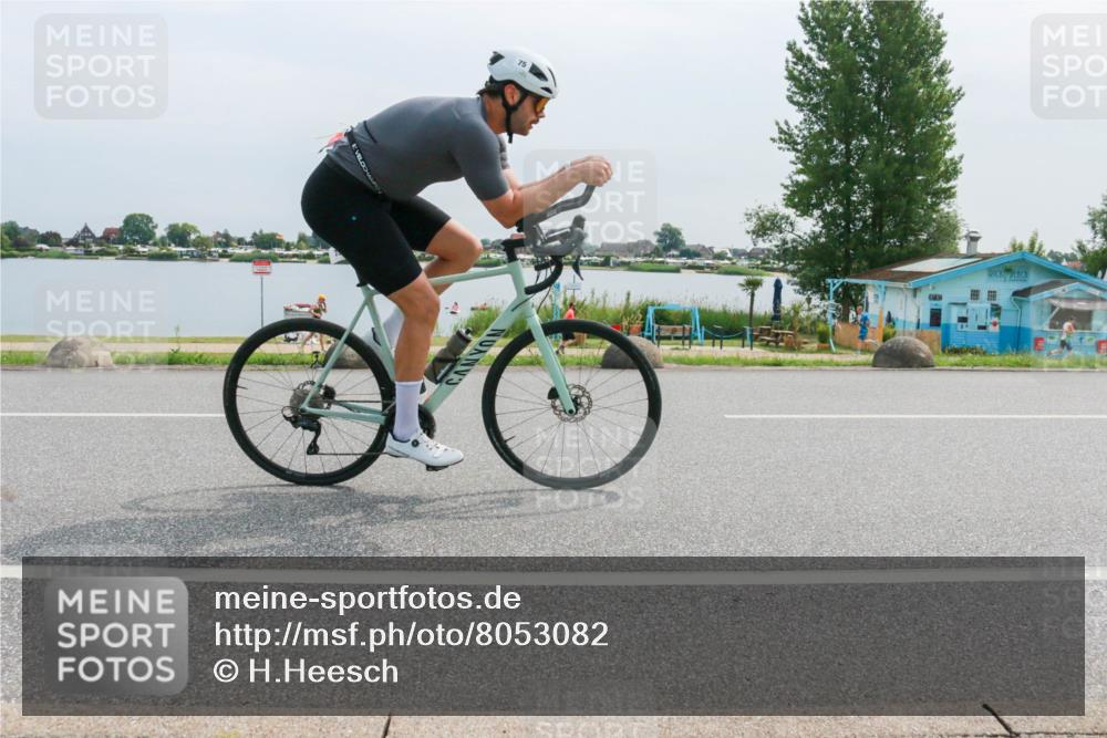 15.06.2025 - 27. Vierlanden-Triathlon H.Heesch http://msf.ph/oto/8053082 15.06.2025 11:04:00 Radfahren 35, 75, 108, 165, 575, 656, 740 meine-sportfotos.de
