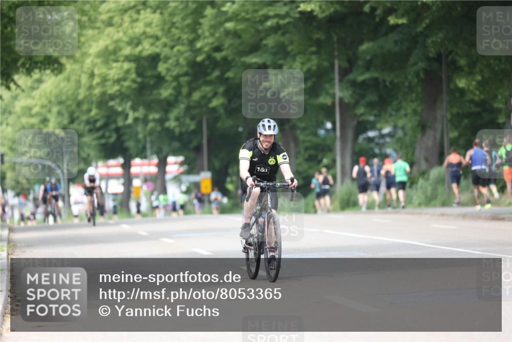 15.06.2025 - 7 Türme Triathlon Yannick Fuchs http://msf.ph/oto/8053365 15.06.2025 13:40:50 Radfahren 181 meine-sportfotos.de