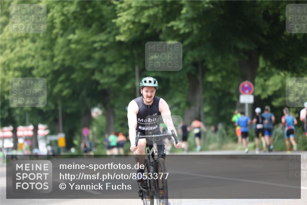 15.06.2025 - 7 Türme Triathlon Yannick Fuchs http://msf.ph/oto/8053377 15.06.2025 13:40:59 Radfahren  meine-sportfotos.de