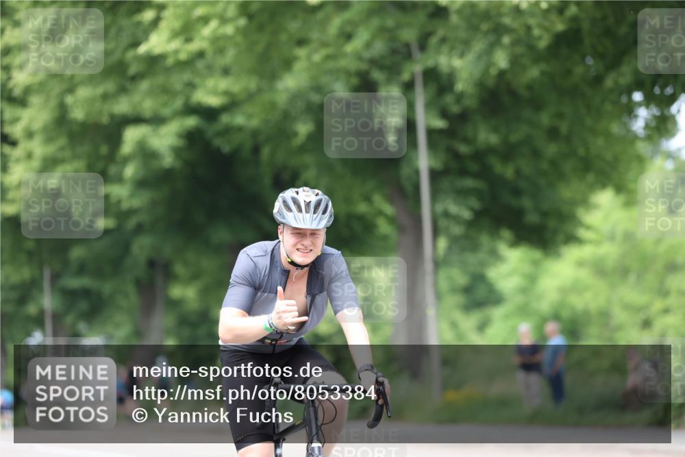15.06.2025 - 7 Türme Triathlon Yannick Fuchs http://msf.ph/oto/8053384 15.06.2025 13:41:08 Radfahren  meine-sportfotos.de