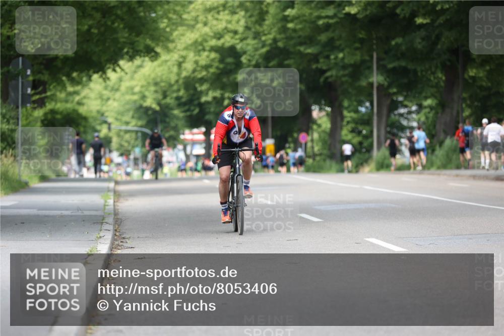 15.06.2025 - 7 Türme Triathlon Yannick Fuchs http://msf.ph/oto/8053406 15.06.2025 13:41:30 Radfahren  meine-sportfotos.de