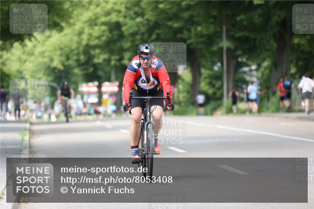 15.06.2025 - 7 Türme Triathlon Yannick Fuchs http://msf.ph/oto/8053408 15.06.2025 13:41:31 Radfahren  meine-sportfotos.de