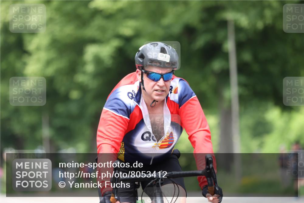 15.06.2025 - 7 Türme Triathlon Yannick Fuchs http://msf.ph/oto/8053412 15.06.2025 13:41:32 Radfahren 704 meine-sportfotos.de