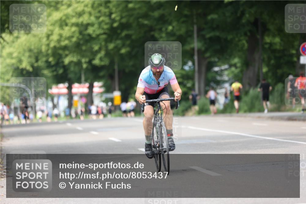 15.06.2025 - 7 Türme Triathlon Yannick Fuchs http://msf.ph/oto/8053437 15.06.2025 13:41:59 Radfahren  meine-sportfotos.de