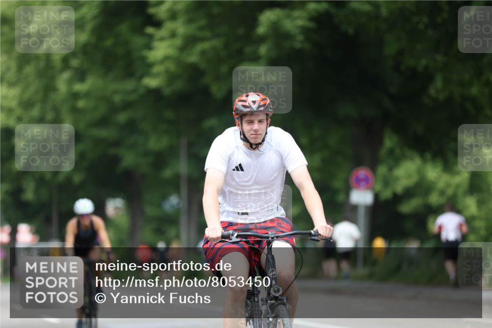 15.06.2025 - 7 Türme Triathlon Yannick Fuchs http://msf.ph/oto/8053450 15.06.2025 13:42:15 Radfahren  meine-sportfotos.de
