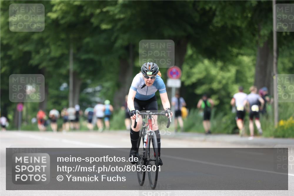 15.06.2025 - 7 Türme Triathlon Yannick Fuchs http://msf.ph/oto/8053501 15.06.2025 13:42:55 Radfahren  meine-sportfotos.de
