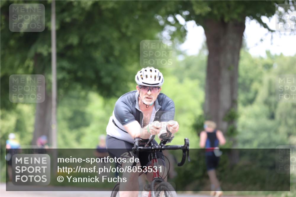 15.06.2025 - 7 Türme Triathlon Yannick Fuchs http://msf.ph/oto/8053531 15.06.2025 13:43:20 Radfahren  meine-sportfotos.de
