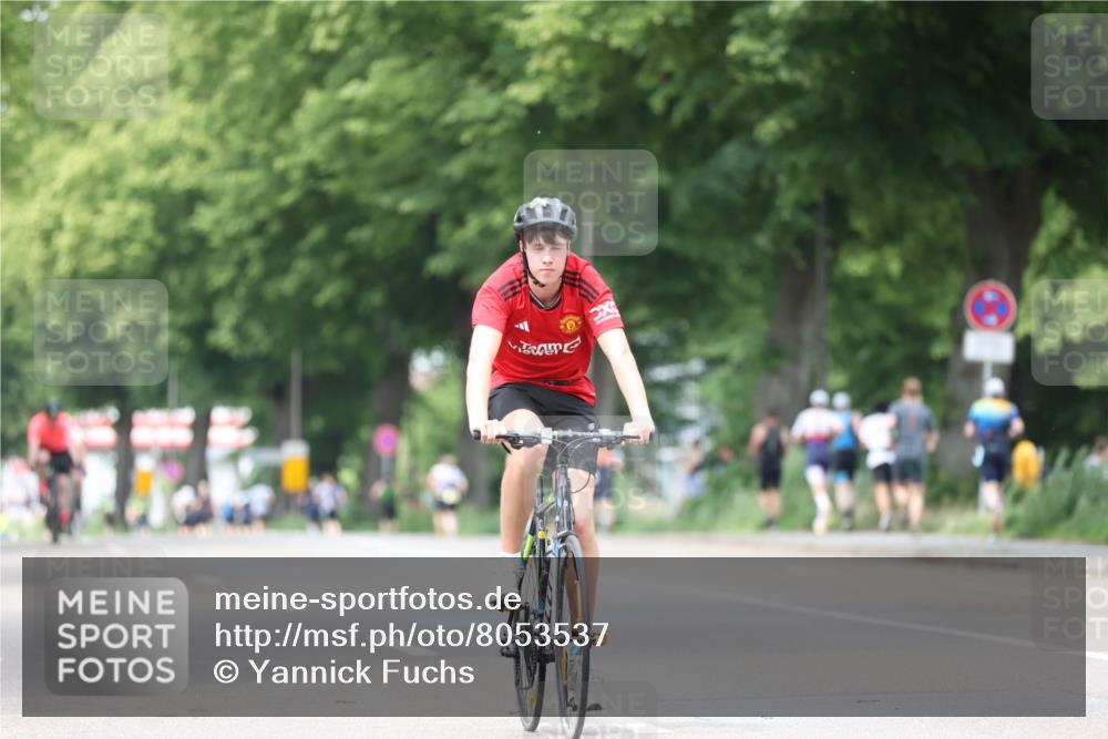 15.06.2025 - 7 Türme Triathlon Yannick Fuchs http://msf.ph/oto/8053537 15.06.2025 13:43:24 Radfahren  meine-sportfotos.de
