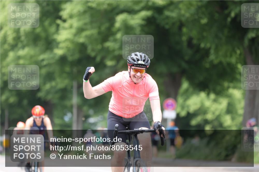 15.06.2025 - 7 Türme Triathlon Yannick Fuchs http://msf.ph/oto/8053545 15.06.2025 13:43:29 Radfahren  meine-sportfotos.de