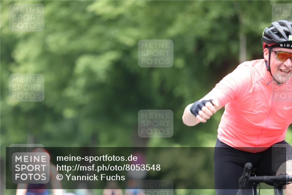 15.06.2025 - 7 Türme Triathlon Yannick Fuchs http://msf.ph/oto/8053548 15.06.2025 13:43:29 Radfahren  meine-sportfotos.de