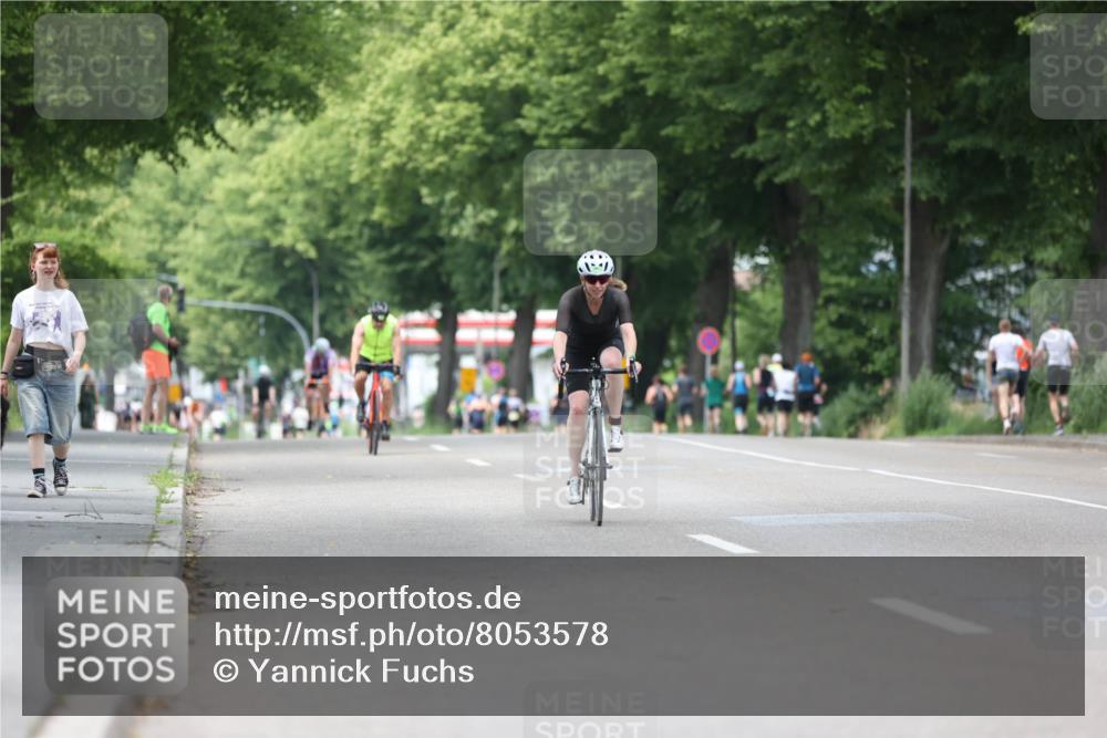 15.06.2025 - 7 Türme Triathlon Yannick Fuchs http://msf.ph/oto/8053578 15.06.2025 13:43:47 Radfahren  meine-sportfotos.de