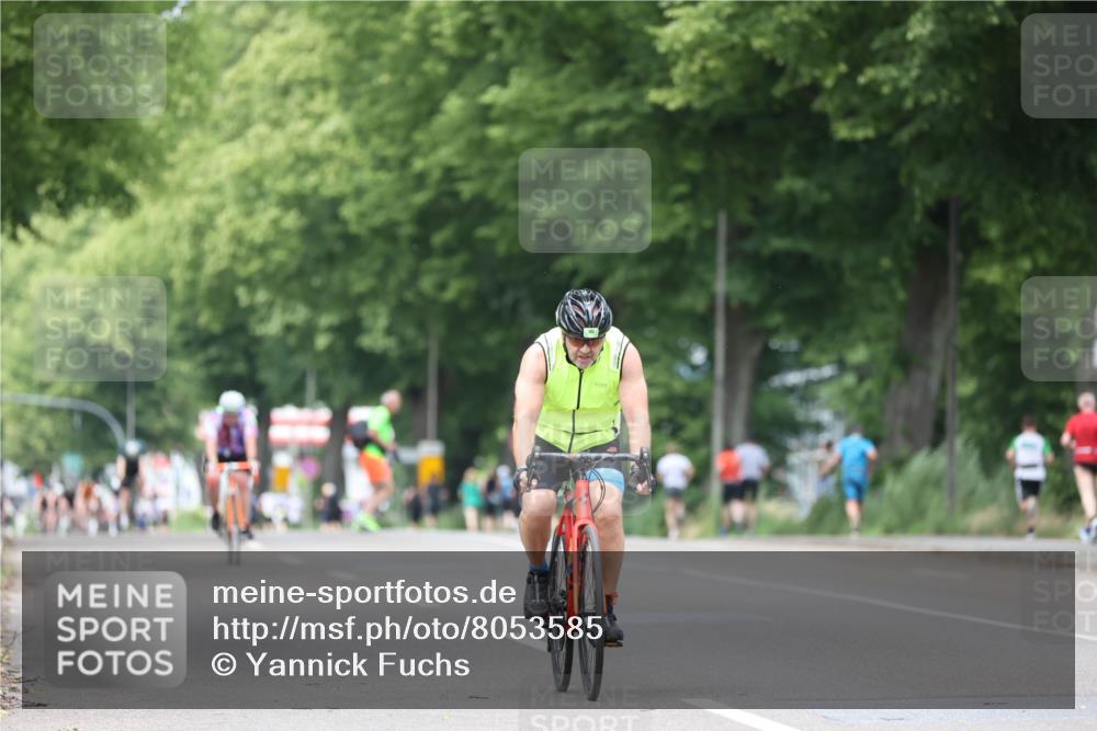15.06.2025 - 7 Türme Triathlon Yannick Fuchs http://msf.ph/oto/8053585 15.06.2025 13:43:51 Radfahren  meine-sportfotos.de