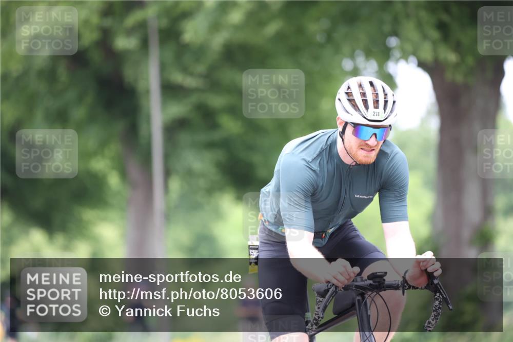 15.06.2025 - 7 Türme Triathlon Yannick Fuchs http://msf.ph/oto/8053606 15.06.2025 13:44:02 Radfahren  meine-sportfotos.de