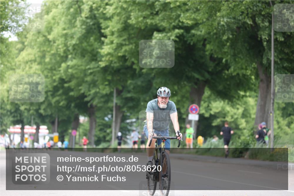 15.06.2025 - 7 Türme Triathlon Yannick Fuchs http://msf.ph/oto/8053620 15.06.2025 13:44:11 Radfahren  meine-sportfotos.de