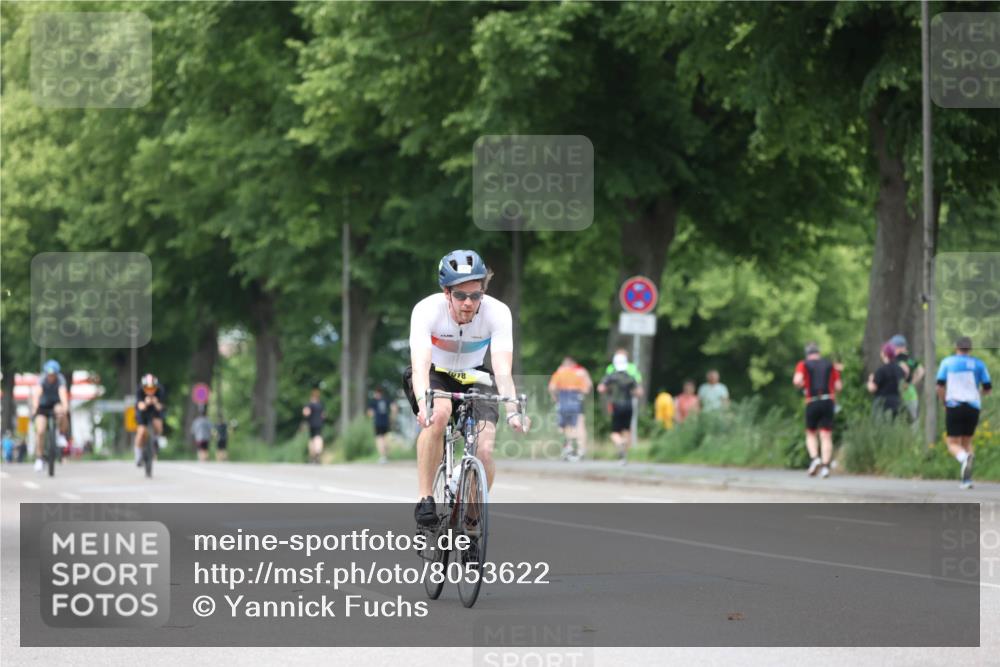15.06.2025 - 7 Türme Triathlon Yannick Fuchs http://msf.ph/oto/8053622 15.06.2025 13:44:28 Radfahren  meine-sportfotos.de