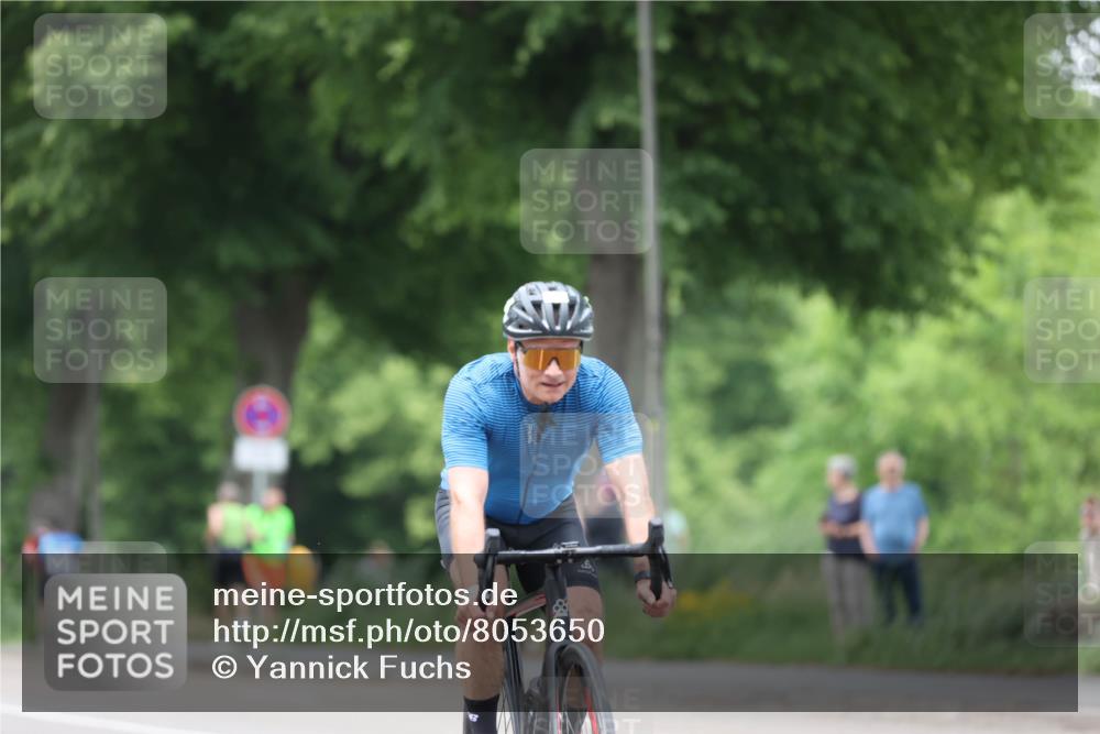 15.06.2025 - 7 Türme Triathlon Yannick Fuchs http://msf.ph/oto/8053650 15.06.2025 13:44:42 Radfahren  meine-sportfotos.de