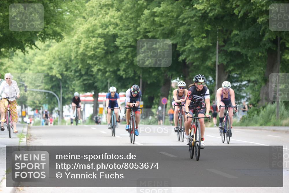 15.06.2025 - 7 Türme Triathlon Yannick Fuchs http://msf.ph/oto/8053674 15.06.2025 13:44:52 Radfahren  meine-sportfotos.de
