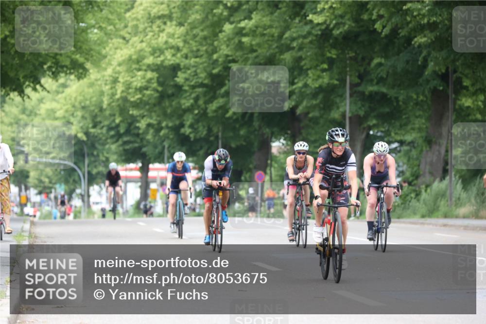 15.06.2025 - 7 Türme Triathlon Yannick Fuchs http://msf.ph/oto/8053675 15.06.2025 13:44:52 Radfahren  meine-sportfotos.de