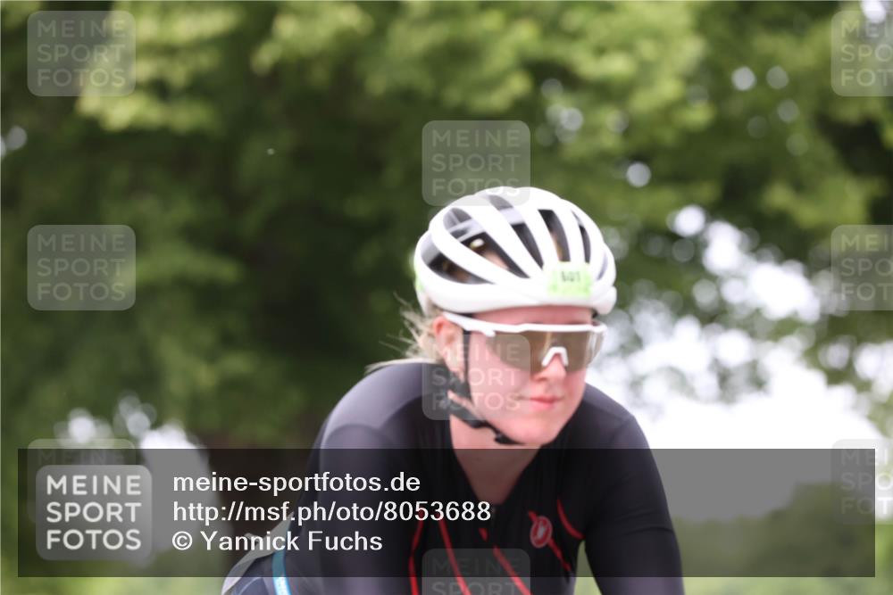 15.06.2025 - 7 Türme Triathlon Yannick Fuchs http://msf.ph/oto/8053688 15.06.2025 13:44:59 Radfahren  meine-sportfotos.de