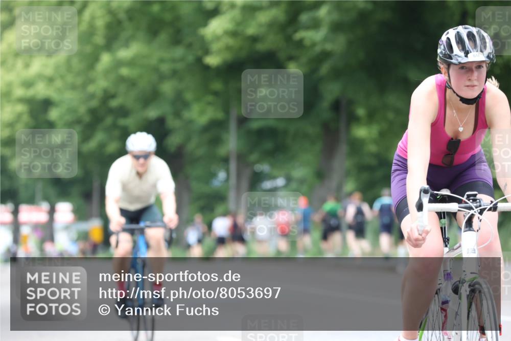 15.06.2025 - 7 Türme Triathlon Yannick Fuchs http://msf.ph/oto/8053697 15.06.2025 13:45:16 Radfahren 617 meine-sportfotos.de