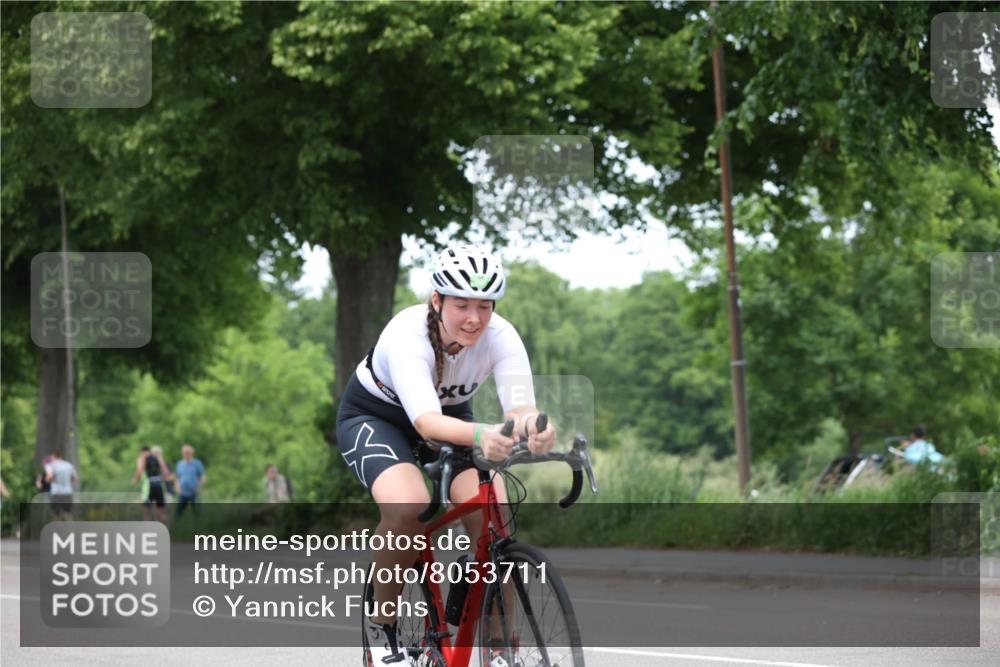 15.06.2025 - 7 Türme Triathlon Yannick Fuchs http://msf.ph/oto/8053711 15.06.2025 13:45:26 Radfahren  meine-sportfotos.de