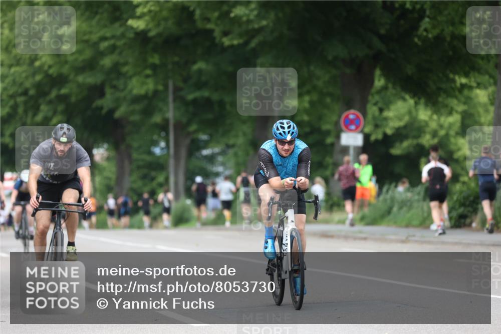 15.06.2025 - 7 Türme Triathlon Yannick Fuchs http://msf.ph/oto/8053730 15.06.2025 13:45:40 Radfahren  meine-sportfotos.de