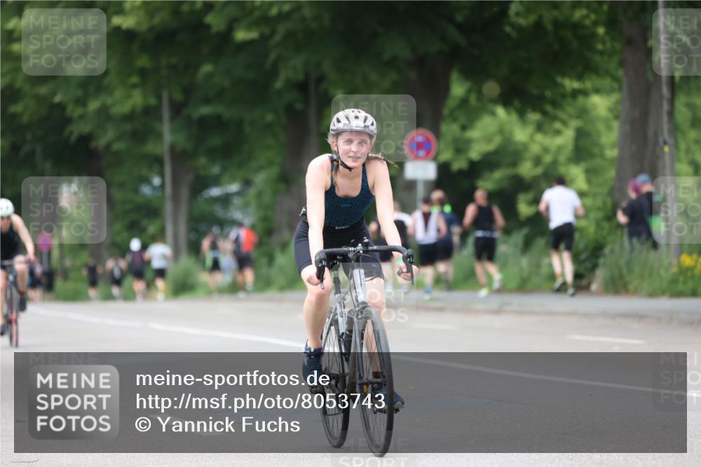 15.06.2025 - 7 Türme Triathlon Yannick Fuchs http://msf.ph/oto/8053743 15.06.2025 13:45:45 Radfahren  meine-sportfotos.de