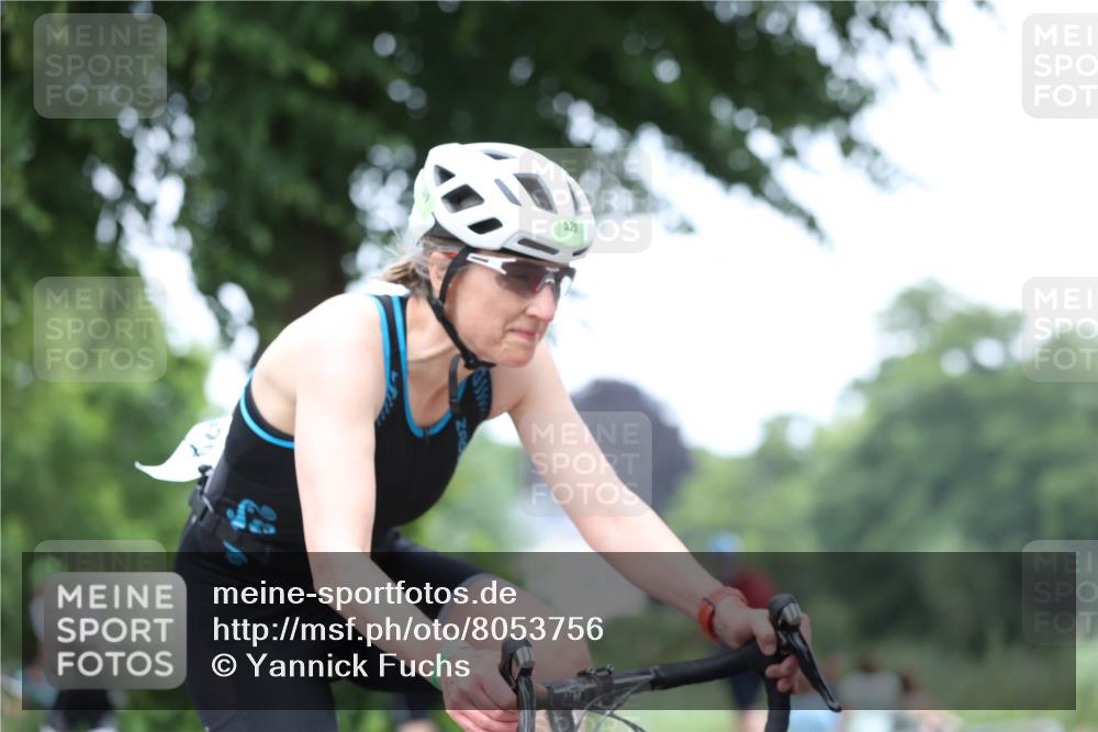 15.06.2025 - 7 Türme Triathlon Yannick Fuchs http://msf.ph/oto/8053756 15.06.2025 13:45:49 Radfahren 521 meine-sportfotos.de