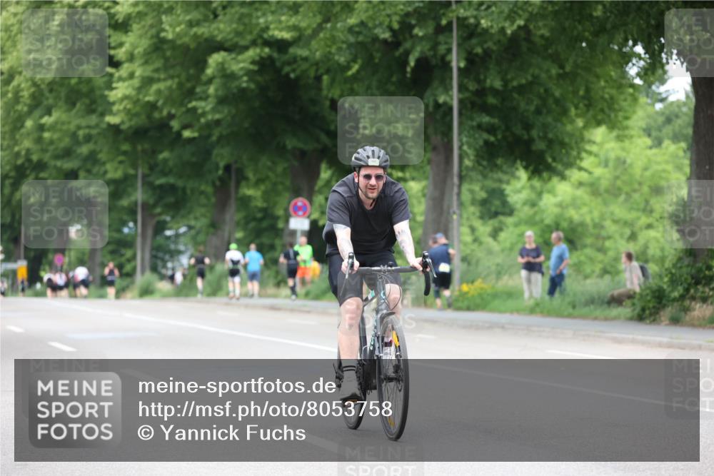 15.06.2025 - 7 Türme Triathlon Yannick Fuchs http://msf.ph/oto/8053758 15.06.2025 13:46:07 Radfahren  meine-sportfotos.de