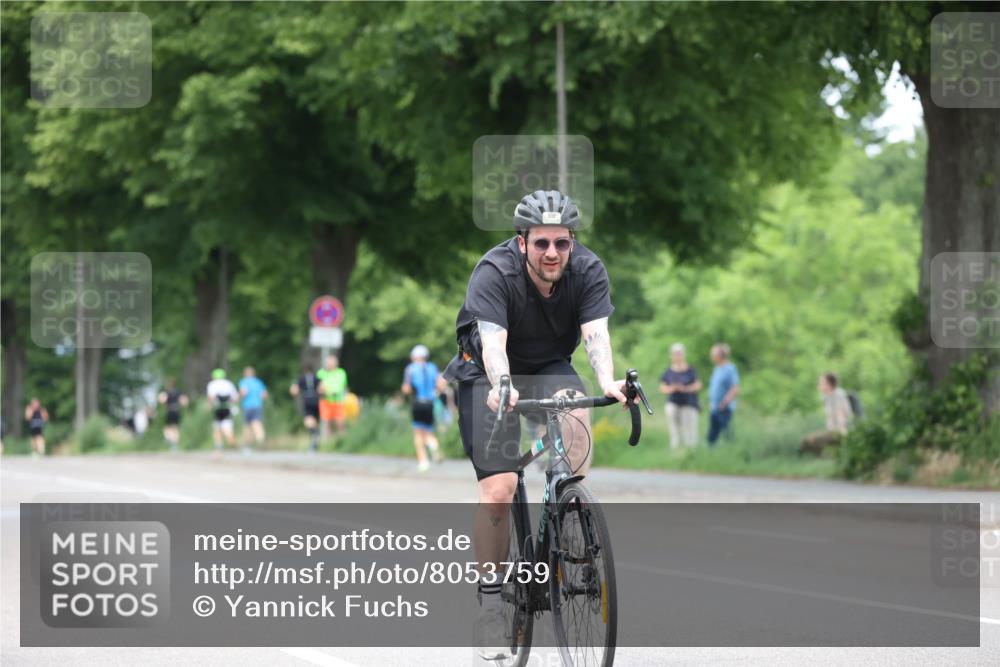 15.06.2025 - 7 Türme Triathlon Yannick Fuchs http://msf.ph/oto/8053759 15.06.2025 13:46:07 Radfahren 932 meine-sportfotos.de