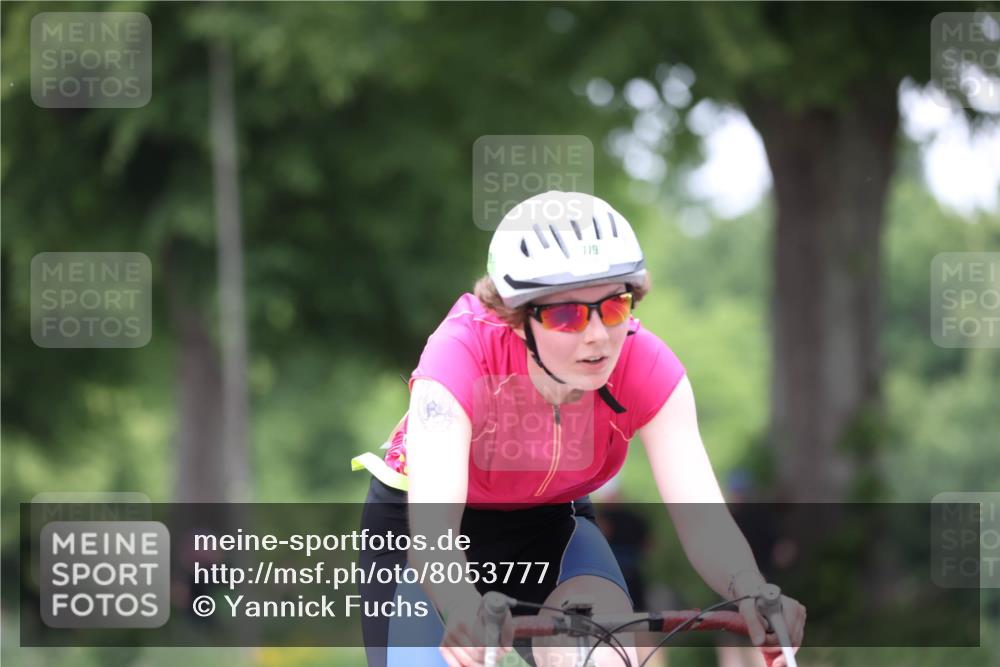 15.06.2025 - 7 Türme Triathlon Yannick Fuchs http://msf.ph/oto/8053777 15.06.2025 13:46:16 Radfahren 779 meine-sportfotos.de