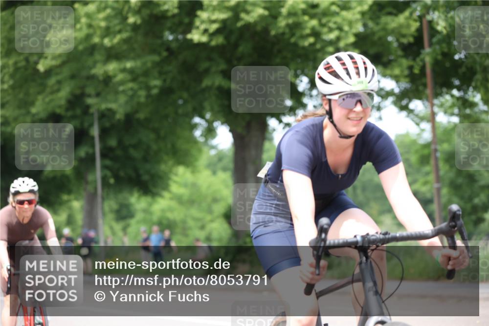 15.06.2025 - 7 Türme Triathlon Yannick Fuchs http://msf.ph/oto/8053791 15.06.2025 13:46:22 Radfahren  meine-sportfotos.de