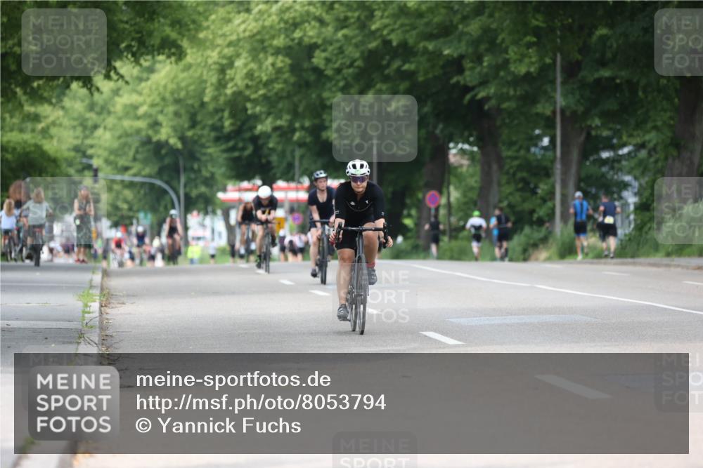 15.06.2025 - 7 Türme Triathlon Yannick Fuchs http://msf.ph/oto/8053794 15.06.2025 13:46:24 Radfahren  meine-sportfotos.de